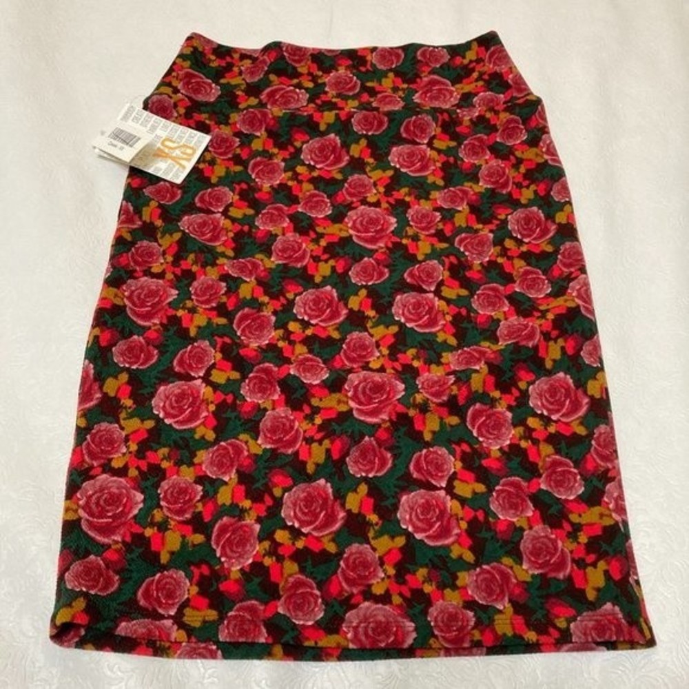 Lularoe Cassie Rose Floral Skirt XS NWT